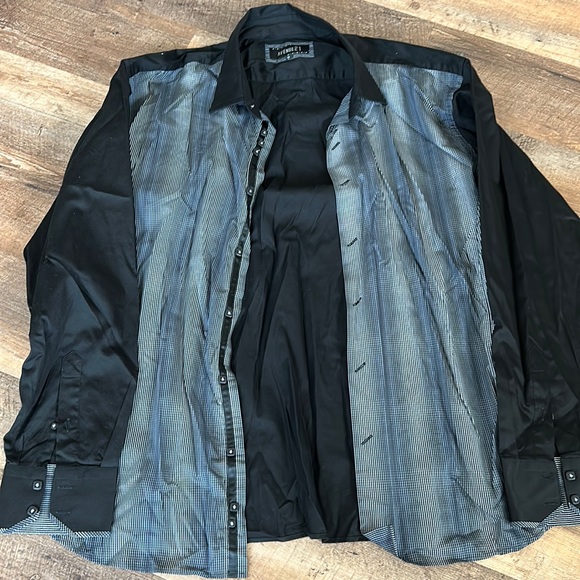 Men’s dress shirt - Picture 1 of 1